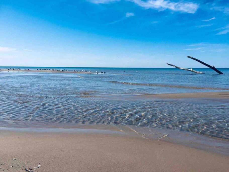 Cozy Cottage Retreat Lambton Shores Bagian luar foto