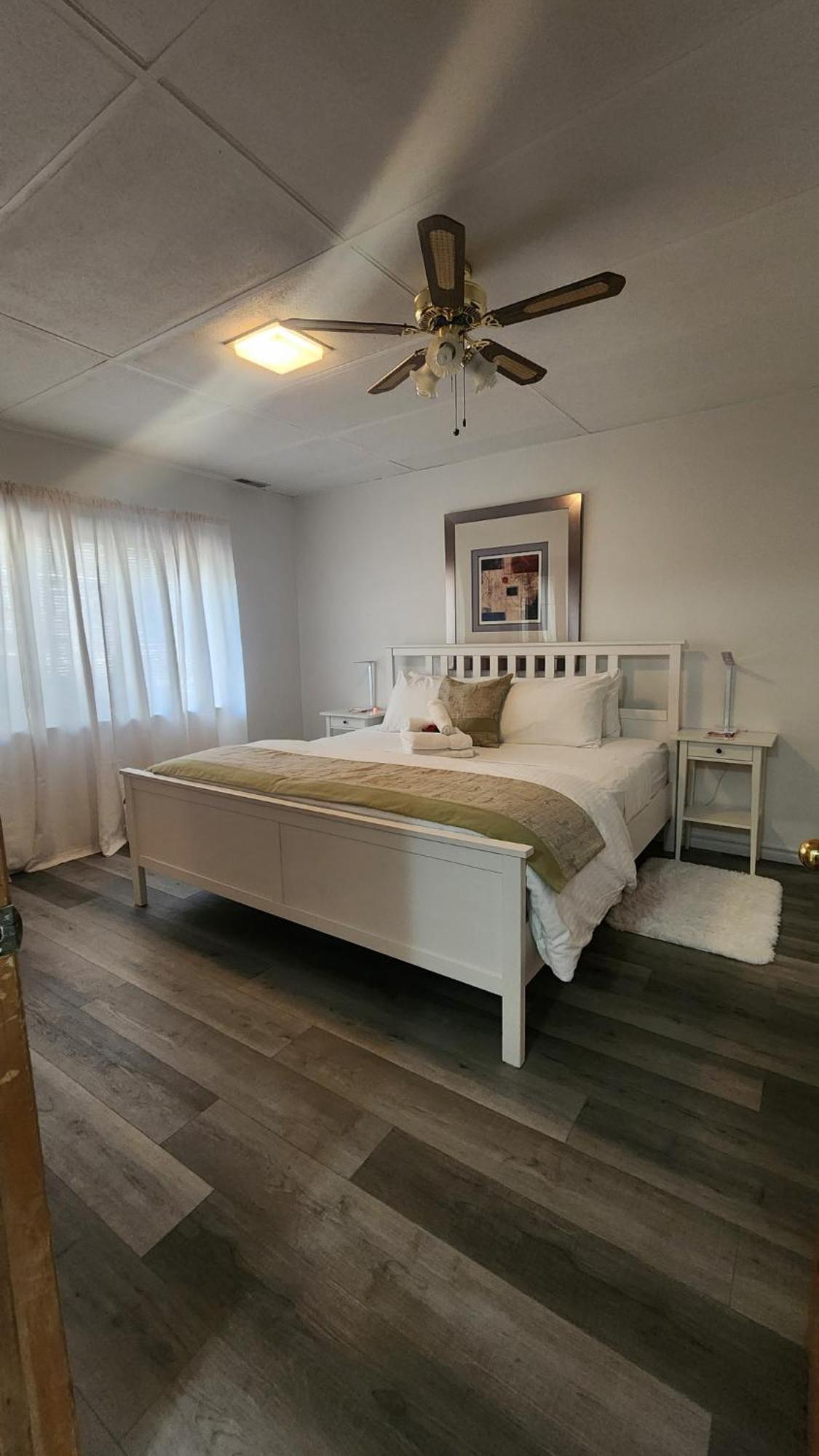 Cozy Cottage Retreat Lambton Shores Bagian luar foto